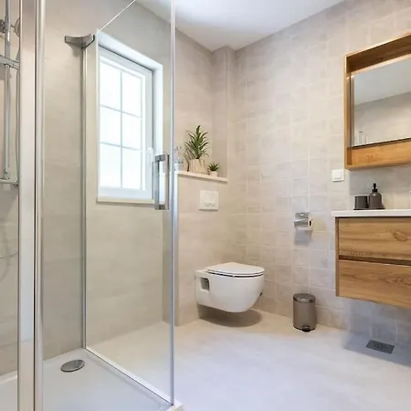 Beautiful New 3-bedroom House, Near Cavtat,parking Vila Cavtat