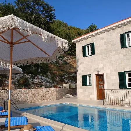 Vila Beautiful New 3-bedroom House, Near Cavtat,parking