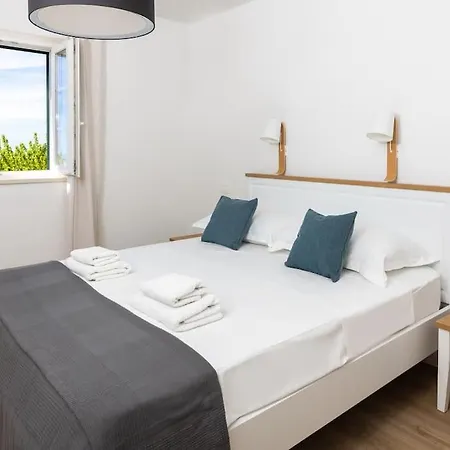 Beautiful New 3-bedroom House, Near Cavtat,parking * Cavtat