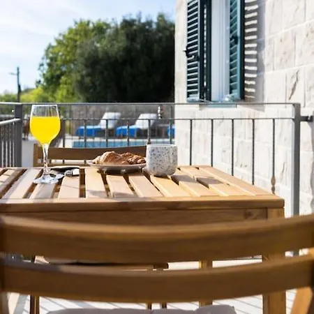 Beautiful New 3-bedroom House, Near Cavtat,parking Villa Cavtat
