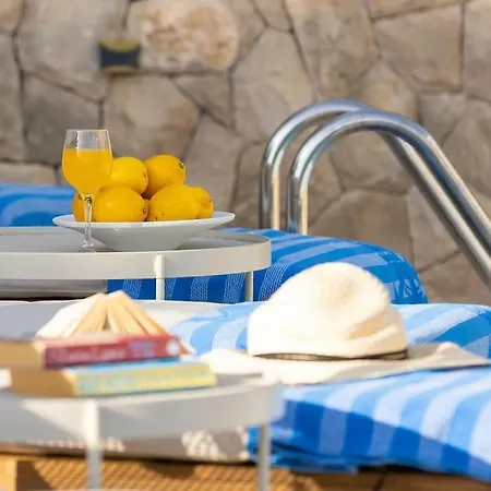 Villa Beautiful New 3-bedroom House, Near Cavtat,parking Cavtat