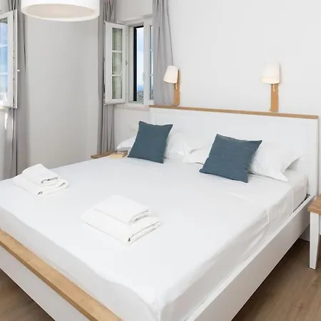 Beautiful New 3-bedroom House, Near Cavtat,parking Villa Cavtat