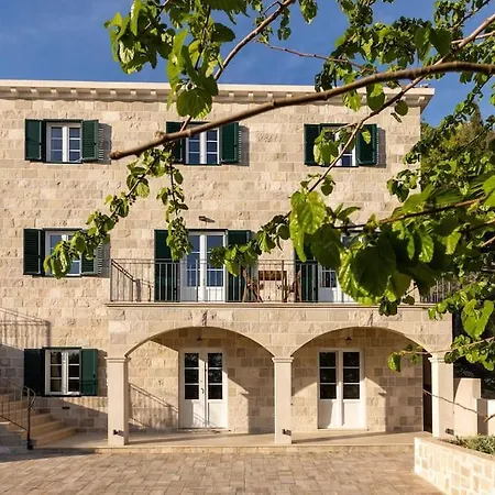 Villa Beautiful New 3-bedroom House, Near Cavtat,parking